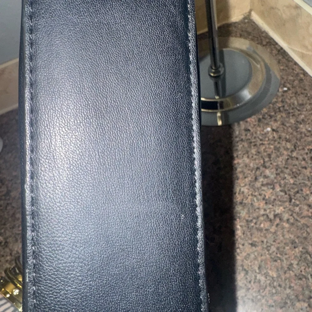 Zara Black Vertical Messenger Crossbody - Picture 3 of 3